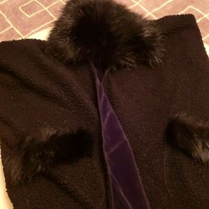 Black cape by Pia Rossini, polyester